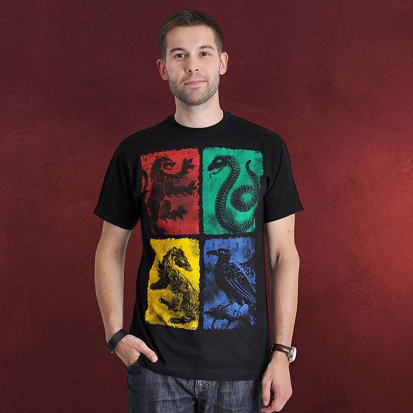 Harry Potter Hogwarts Wappen distressed T Shirt schwarz Harry Potter Hogwarts Wappen distressed T Shirt schwarz